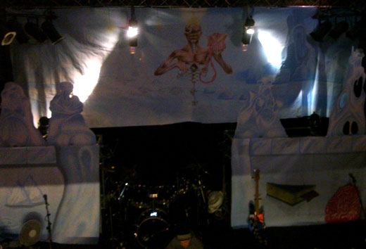 New 'Seventh Son' Stage Set New 'Seventh Son' Stage Set